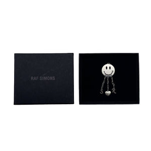 RAF SIMONS SMILEY - Rs In Smiley Necklace Pendant - SS22 - Silver